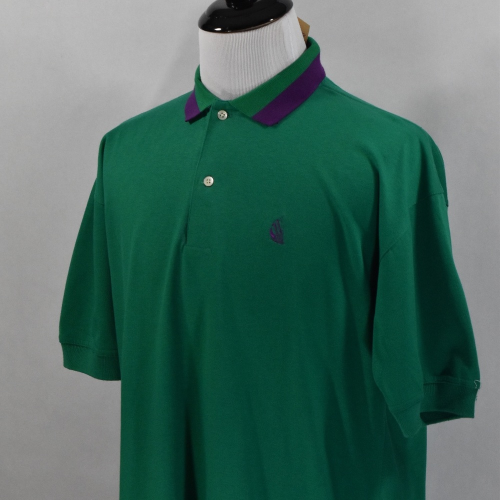 Nautica Mens Green with Purple Collar Large SSS